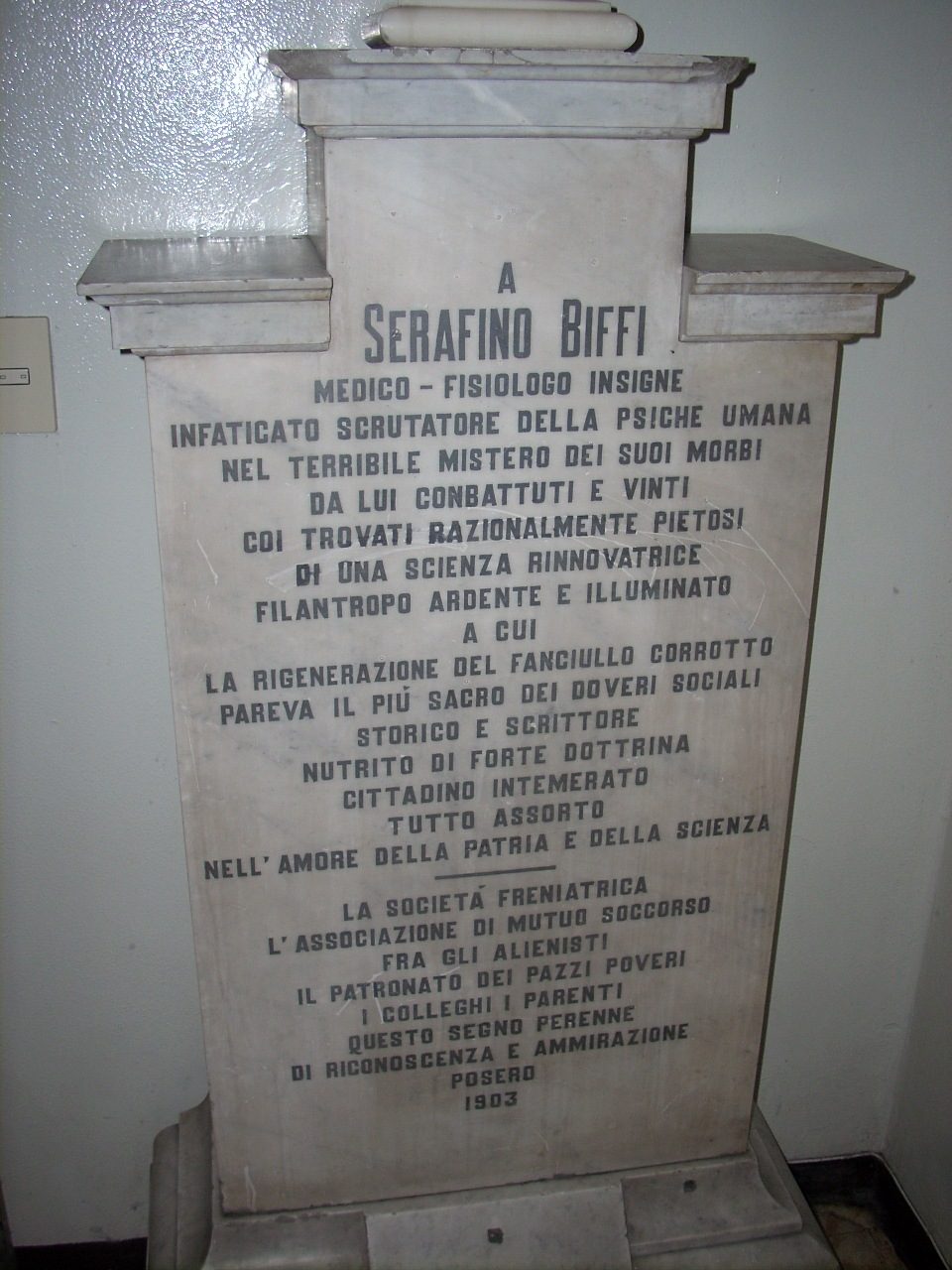 Serafino%20Biffi%20bust%2C%20Padiglione%20Ponti%2C%20Policlinico%2C%20Milan%20-%2003.jpg